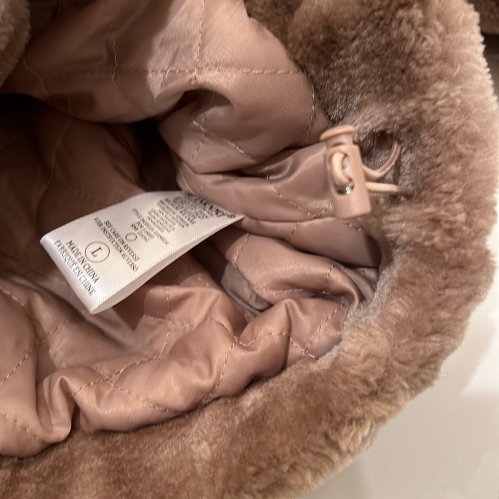 NWT Blank NYC Bicoastal Faux Fur Jacket Size LARGE Beige - Picture 14 of 16
